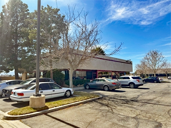 Listing Image #3 - Office for sale at 44284-44288 Lowtree Ave, Lancaster CA 93534