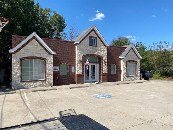 Listing Image #1 - Others for sale at 800 W 2nd Avenue, Corsicana TX 75110 Listing Image #1 - Others for sale at 800 W 2nd Avenue, Corsicana TX 75110