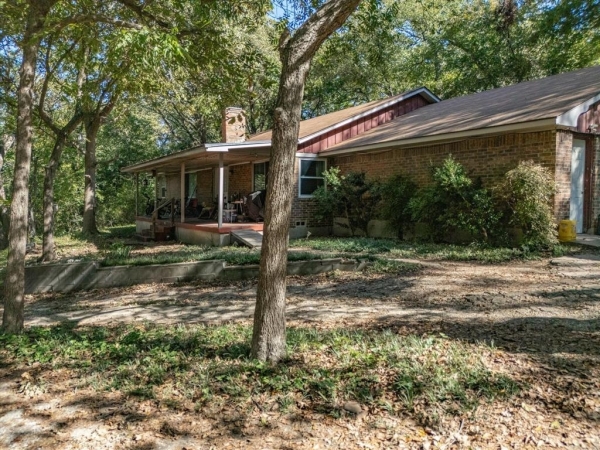 Listing Image #1 - Others for sale at 121 Little John Drive, Desoto TX 75115