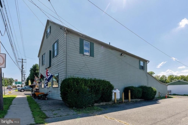 Listing Image #2 - Retail for sale at 100 Ark Road, Mount Laurel NJ 08054 Listing Image #2 - Retail for sale at 100 Ark Road, Mount Laurel NJ 08054