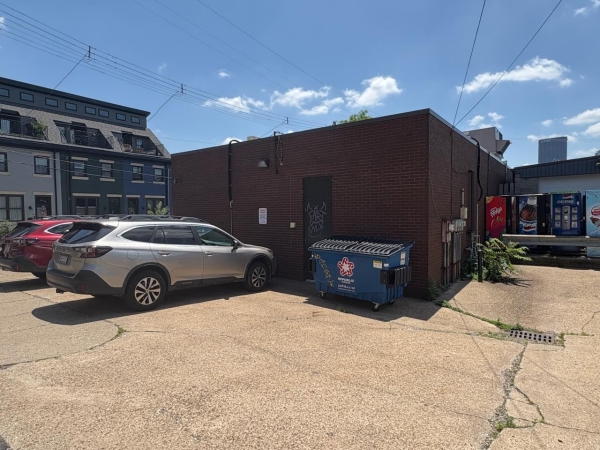 Listing Image #3 - Retail for sale at 811 Middle Street, Pittsburgh PA 15212