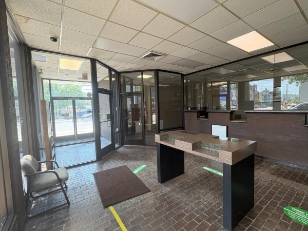 Listing Image #4 - Retail for sale at 811 Middle Street, Pittsburgh PA 15212