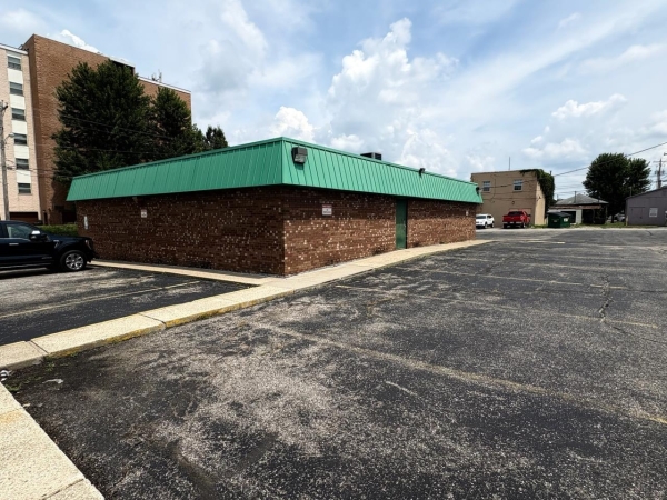 Listing Image #4 - Retail for sale at 1011 Myers Avenue, Dunbar WV 25064