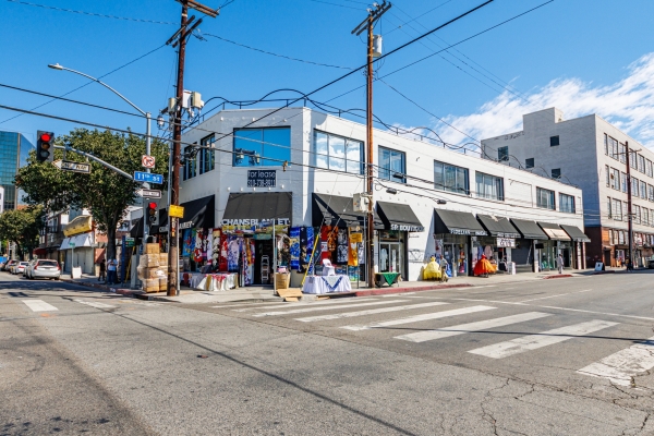 Listing Image #2 - Retail for sale at 1048-1050 S Los Angeles Street, Los Angeles CA 90015 Listing Image #2 - Retail for sale at 1048-1050 S Los Angeles Street, Los Angeles CA 90015