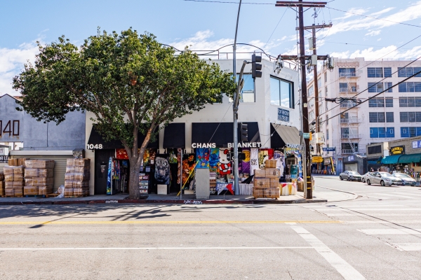 Listing Image #3 - Retail for sale at 1048-1050 S Los Angeles Street, Los Angeles CA 90015 Listing Image #3 - Retail for sale at 1048-1050 S Los Angeles Street, Los Angeles CA 90015