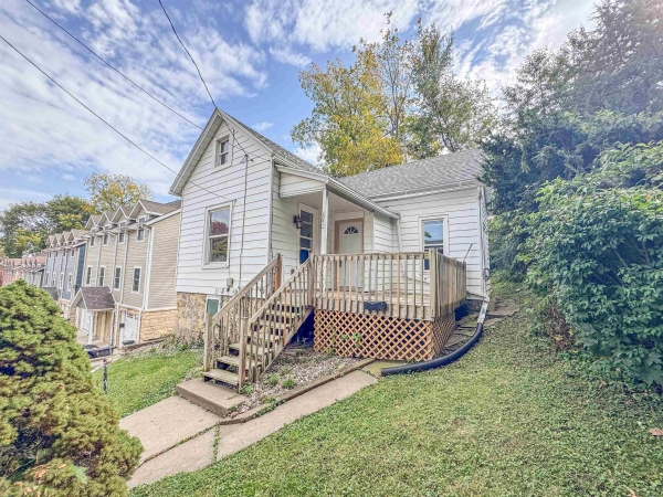 Listing Image #1 - Others for sale at 642 Arlington Street, Dubuque IA 52001