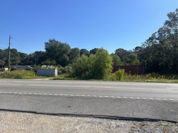 Listing Image #1 - Land for sale at 7324 Highway 613, Moss Point MS 39562 Listing Image #1 - Land for sale at 7324 Highway 613, Moss Point MS 39562