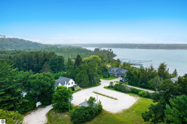 Listing Image #3 - Others for sale at 149 E Harbor Highway, Maple City MI 49664