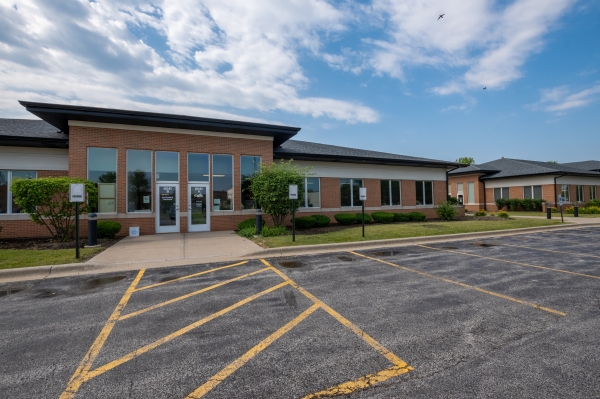 Listing Image #1 - Office for sale at 8041 186th Street Unit A, Tinley Park IL 60477 Listing Image #1 - Office for sale at 8041 186th Street Unit A, Tinley Park IL 60477
