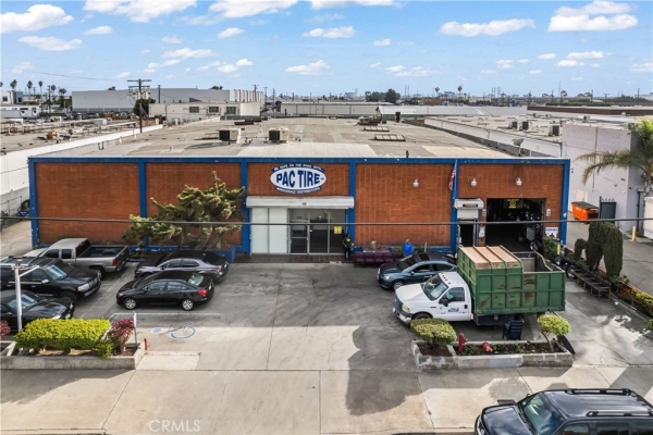 Listing Image #1 - Industrial for sale at 400 W Alondra Boulevard, Gardena CA 90248 Listing Image #1 - Industrial for sale at 400 W Alondra Boulevard, Gardena CA 90248