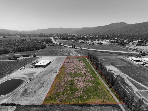 Listing Image #1 - Land for sale at 550 Ford Road, Ukiah CA 95482 Listing Image #1 - Land for sale at 550 Ford Road, Ukiah CA 95482