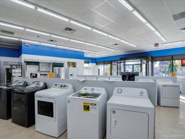 Listing Image #3 - Retail for sale at 1422 Pine Avenue, Niagara Falls NY 14301 Listing Image #3 - Retail for sale at 1422 Pine Avenue, Niagara Falls NY 14301