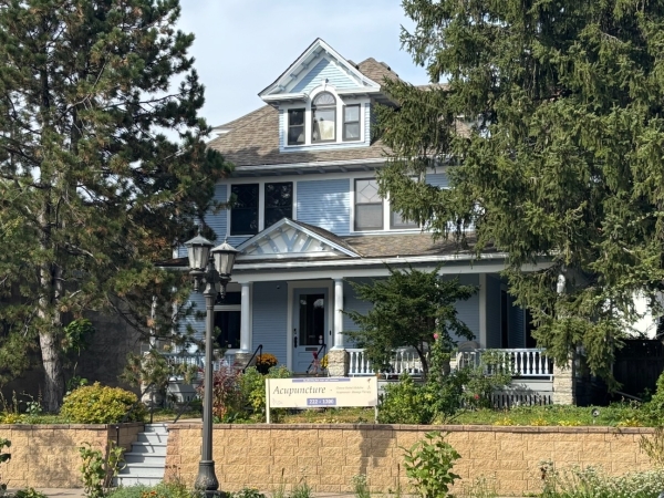 Listing Image #1 - Office for sale at 1033 Grand Ave, St Paul MN 55076