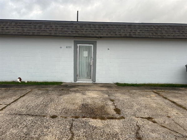 Listing Image #2 - Office for sale at 603 W Cherokee Street, Wagoner OK 74467