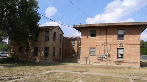 Listing Image #3 - Multi-family for sale at 1002 E MONROE AVE., Harlingen TX 78550 Listing Image #3 - Multi-family for sale at 1002 E MONROE AVE., Harlingen TX 78550