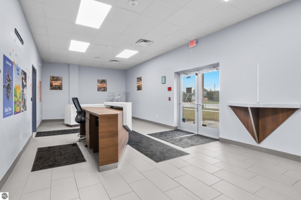 Listing Image #3 - Retail for sale at 1025 Hannah, Traverse City MI 49686 Listing Image #3 - Retail for sale at 1025 Hannah, Traverse City MI 49686