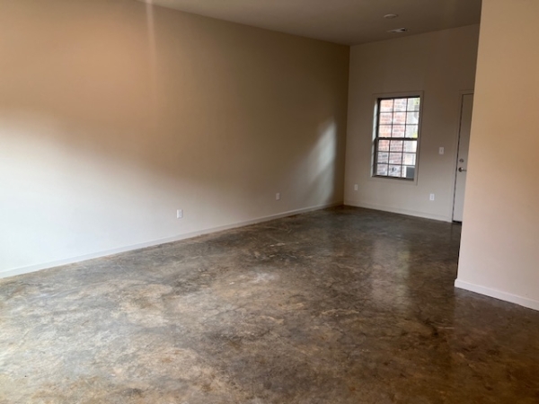 Listing Image #3 - Multi-family for sale at 1323 W Jefferson, Jonesboro AR 72401 Listing Image #3 - Multi-family for sale at 1323 W Jefferson, Jonesboro AR 72401