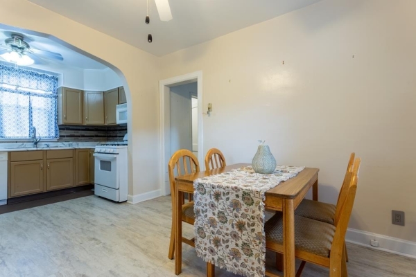 Listing Image #2 - Others for sale at 502 Wilson Avenue, Dubuque IA 52001