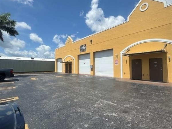 Listing Image #2 - Others for sale at 238 NW 9th Ave 4, Homestead FL 33030