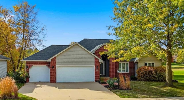 Listing Image #1 - Others for sale at 901 Barrington Rd, Iowacity IA 52245