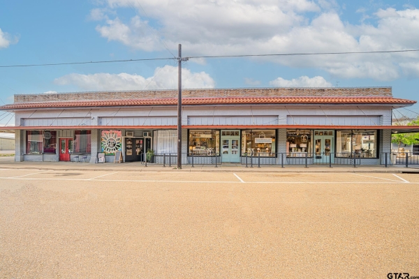 Listing Image #1 - Others for sale at 114 E Elm Sreet, Winnsboro TX 75494