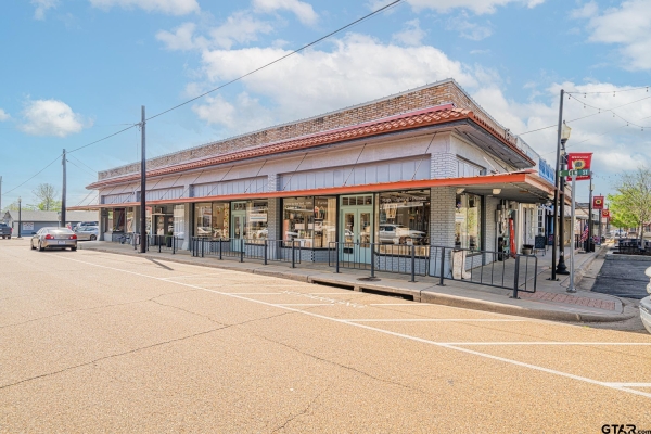 Listing Image #2 - Others for sale at 114 E Elm Sreet, Winnsboro TX 75494