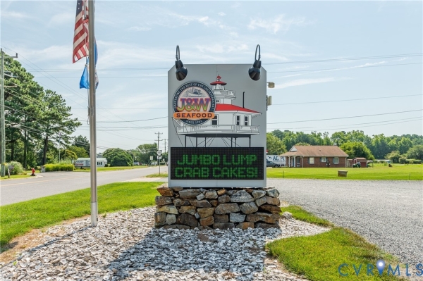 Listing Image #1 - Others for sale at 16552 General Puller Highway, Deltaville VA 23043