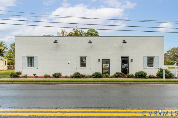 Listing Image #1 - Others for sale at 16945 General Puller Highway, Deltaville VA 23043