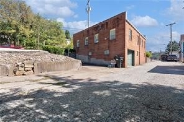 Listing Image #2 - Others for sale at 4804 Walnut St, Versailles Boro PA 15132