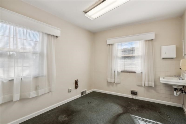 Listing Image #3 - Others for sale at 4804 Walnut St, Versailles Boro PA 15132