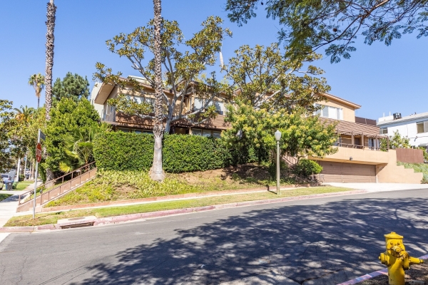 Listing Image #3 - Multi-family for sale at 2354 S Beverly Glen Blvd, Los Angeles CA 90064 Listing Image #3 - Multi-family for sale at 2354 S Beverly Glen Blvd, Los Angeles CA 90064