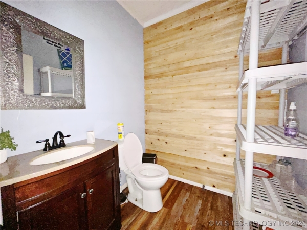 Listing Image #2 - Office for sale at 204 E Main Street, Henryetta OK 74437 Listing Image #2 - Office for sale at 204 E Main Street, Henryetta OK 74437