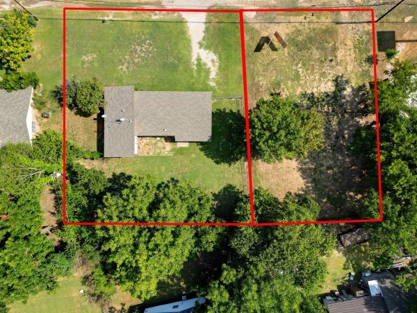 Listing Image #1 - Office for sale at 321 West Highway 199, Springtown TX 76082 Listing Image #1 - Office for sale at 321 West Highway 199, Springtown TX 76082