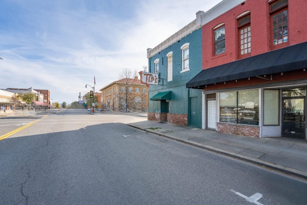 Listing Image #1 - Others for sale at 501 W Walnut, Red Bluff CA 96080 Listing Image #1 - Others for sale at 501 W Walnut, Red Bluff CA 96080