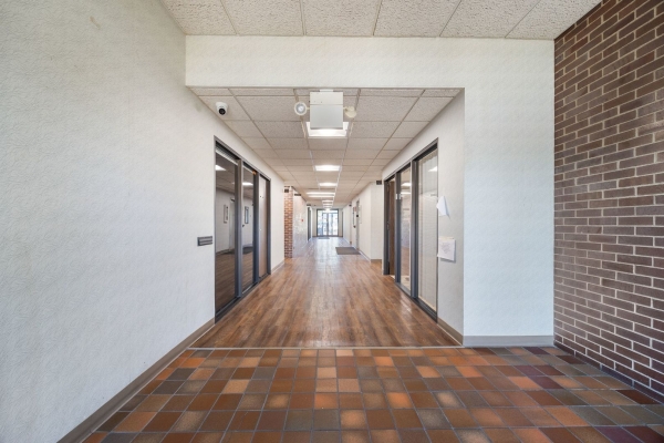 Listing Image #2 - Office for sale at 7000 W 111th Street, Worth IL 60482 Listing Image #2 - Office for sale at 7000 W 111th Street, Worth IL 60482