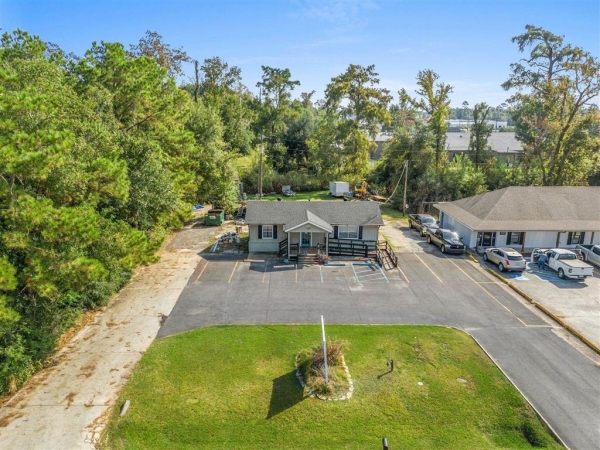 Listing Image #2 - Others for sale at 110 Executive Drive, Moss Bluff LA 70611 Listing Image #2 - Others for sale at 110 Executive Drive, Moss Bluff LA 70611
