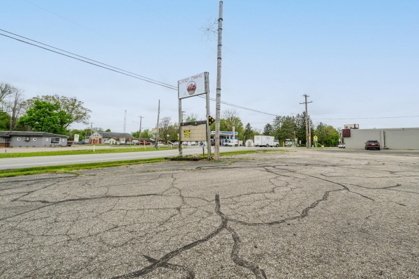 Listing Image #2 - Others for sale at 67734 M 152, Dowagiac MI 49047 Listing Image #2 - Others for sale at 67734 M 152, Dowagiac MI 49047