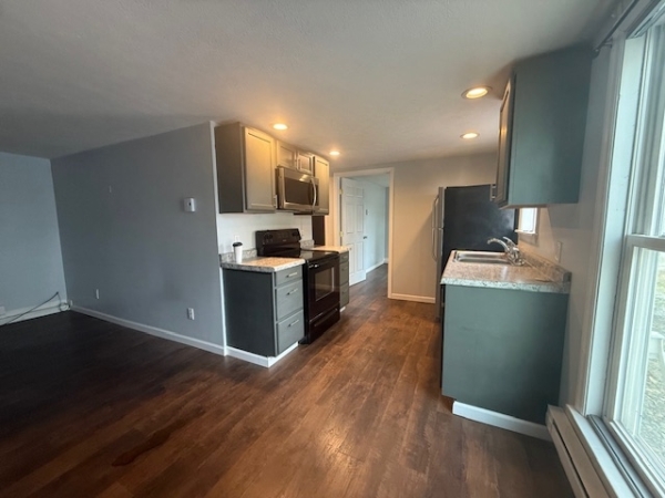 Listing Image #2 - Multi-family for sale at 215- 215 1/2 N. Main St., Kenton OH 43326