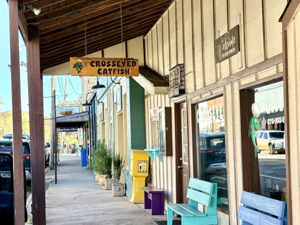 Listing Image #2 - Others for sale at 107 E Main Street, Hardy AR 72542 Listing Image #2 - Others for sale at 107 E Main Street, Hardy AR 72542