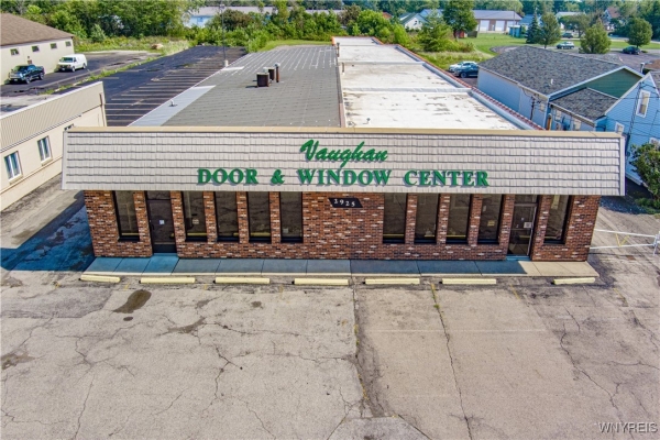 Listing Image #2 - Others for sale at 2925 Military Road, Niagara NY 14304 Listing Image #2 - Others for sale at 2925 Military Road, Niagara NY 14304