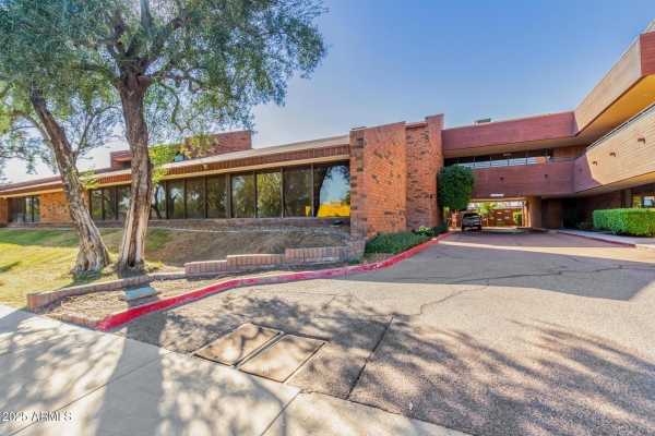 Listing Image #2 - Industrial for sale at 777 E THOMAS Road 210, Phoenix AZ 85014 Listing Image #2 - Industrial for sale at 777 E THOMAS Road 210, Phoenix AZ 85014