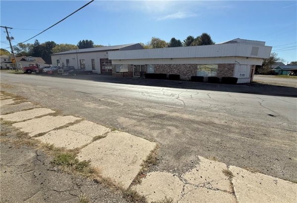 Listing Image #3 - Others for sale at 209 Center Street, Conneautville PA 16406 Listing Image #3 - Others for sale at 209 Center Street, Conneautville PA 16406