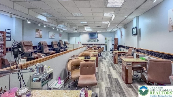 Listing Image #3 - Retail for sale at 121 Park Avenue, Easton PA 18045