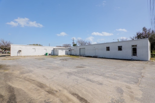 Listing Image #2 - Others for sale at 415 W Hill Avenue, Valdosta GA 31601 Listing Image #2 - Others for sale at 415 W Hill Avenue, Valdosta GA 31601