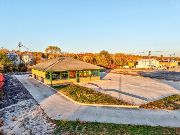 Listing Image #1 - Office for sale at 237 Commercial St, Marseilles IL 61341