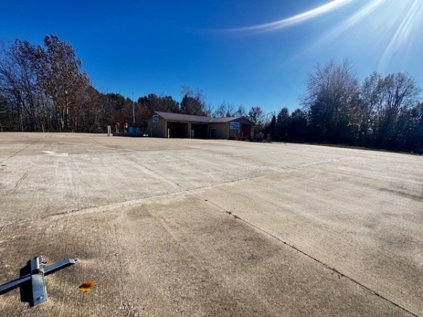 Listing Image #2 - Others for sale at 4696 Hanson Rd, Madisonville KY 42431