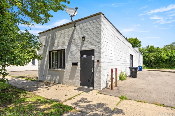 Listing Image #1 - Others for sale at 15116 Beech Daly Road, Redford Charter Township MI 48239 Listing Image #1 - Others for sale at 15116 Beech Daly Road, Redford Charter Township MI 48239