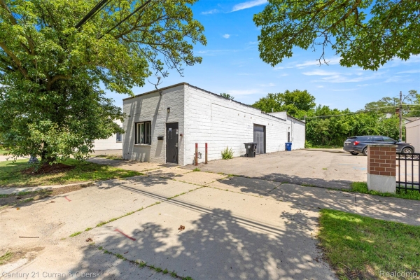 Listing Image #2 - Others for sale at 15116 Beech Daly Road, Redford Charter Township MI 48239 Listing Image #2 - Others for sale at 15116 Beech Daly Road, Redford Charter Township MI 48239