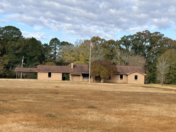 Listing Image #1 - Office for sale at 1250 Cash Rd., Camden AR 71701 Listing Image #1 - Office for sale at 1250 Cash Rd., Camden AR 71701