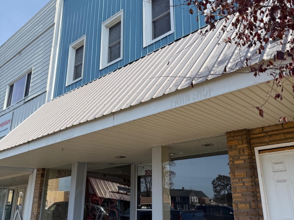 Listing Image #1 - Retail for sale at 309 S James Street, Ludington MI 49431